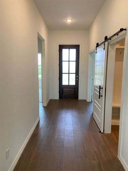 Spacious, unfurnished interior of a new home in Hillview Addition, Decatur (Image 12).