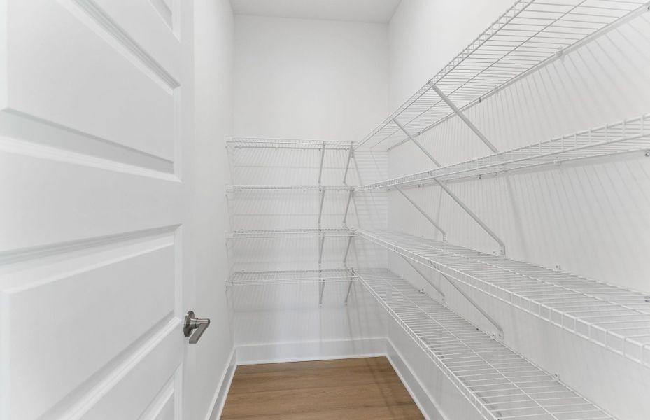 Spacious, unfurnished interior of a new home in Glenview Farms, Murfreesboro (Image 39).