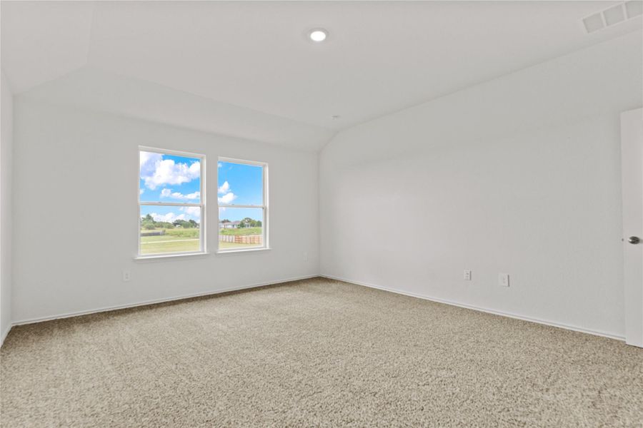 Spacious, unfurnished interior of a new home in Palomino, Manor (Image 16).