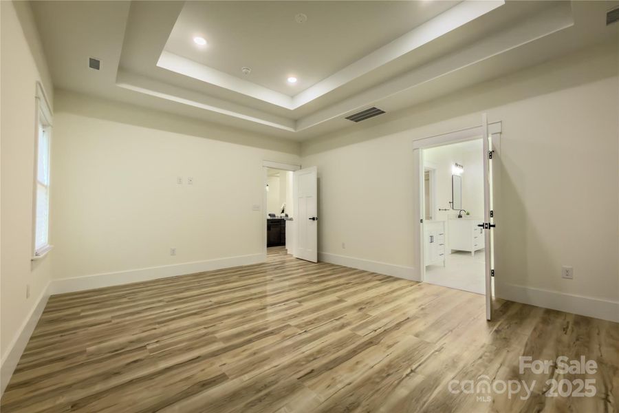 Spacious, unfurnished interior of a new home in , Hickory (Image 28).