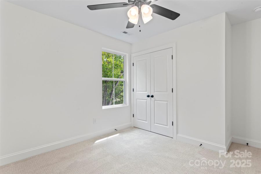 Spacious, unfurnished interior of a new home in , Harrisburg (Image 34).