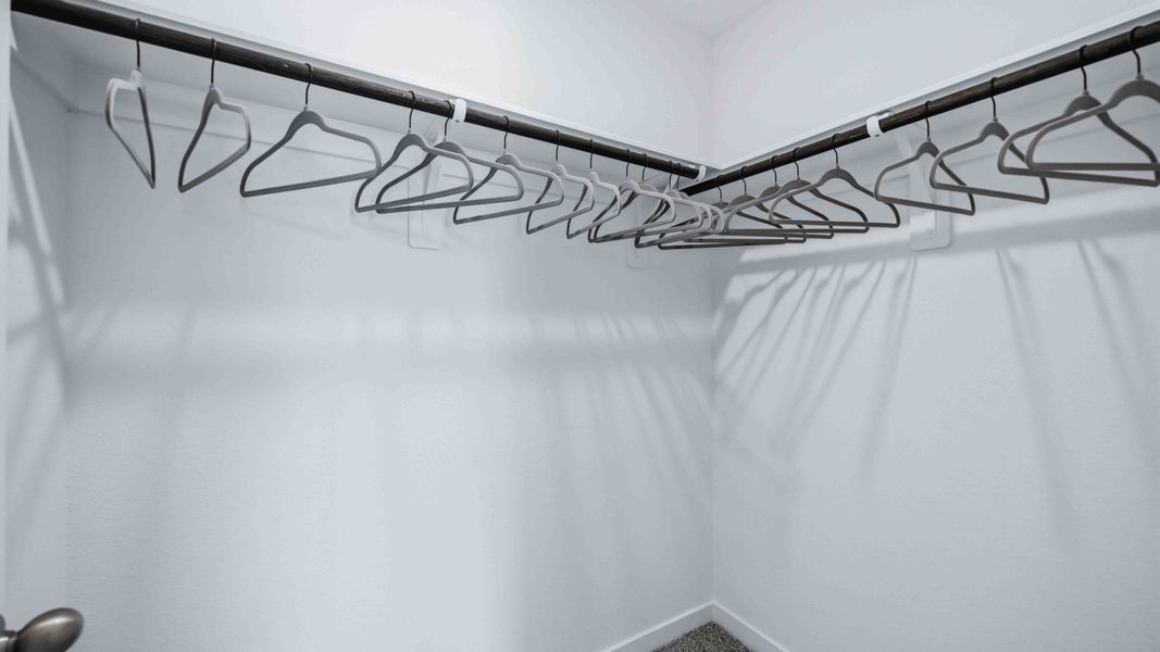 Spacious, unfurnished interior of a new home in Grand West, Houston (Image 6).