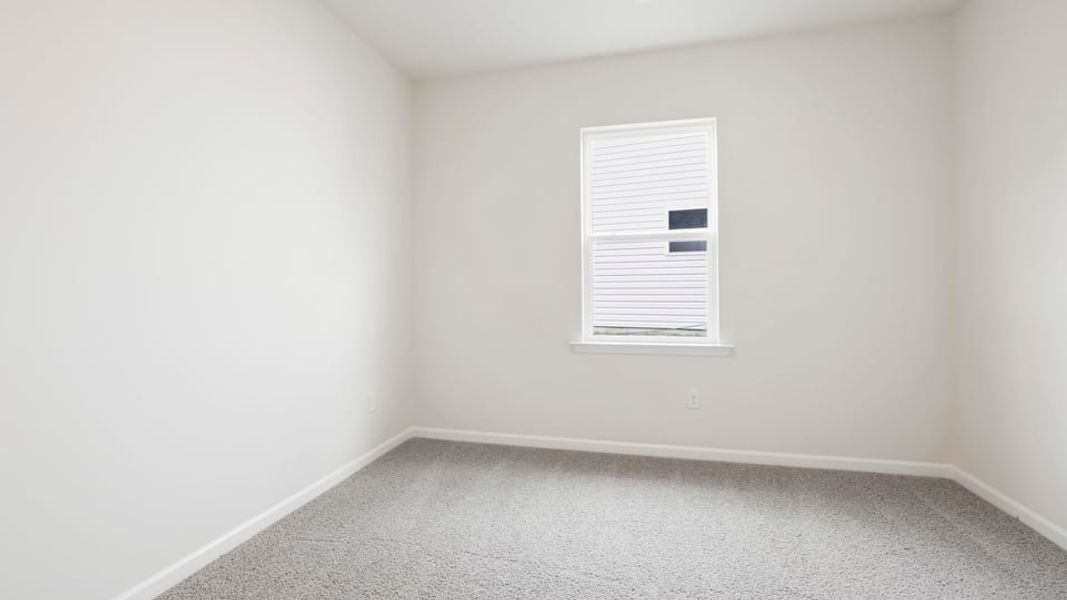 Spacious, unfurnished interior of a new home in Hunters Ridge, Woodruff (Image 24).