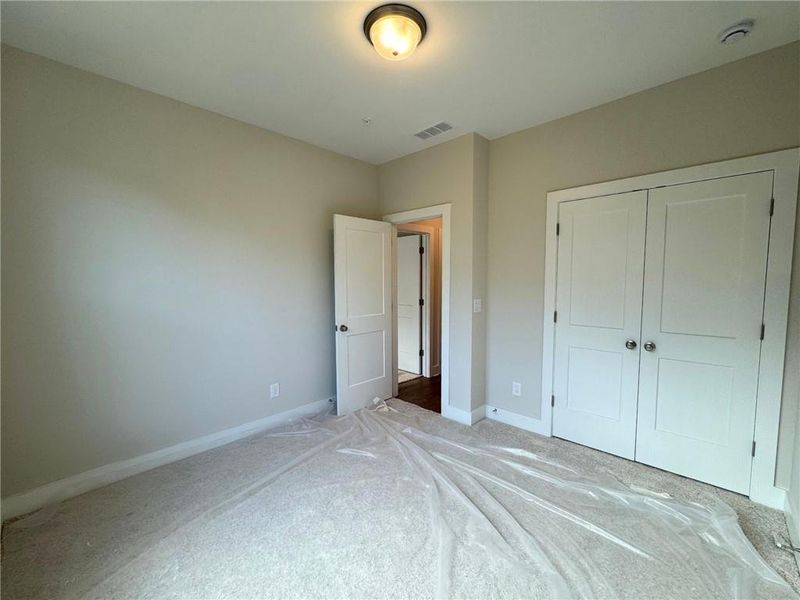 Spacious, unfurnished interior of a new home in , Alpharetta (Image 19). Spacious, unfurnished interior of a new home in , Alpharetta (Image 19).