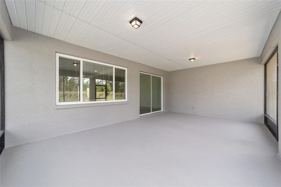 Exterior details and patio area of a home in , Ocala (Image 22).