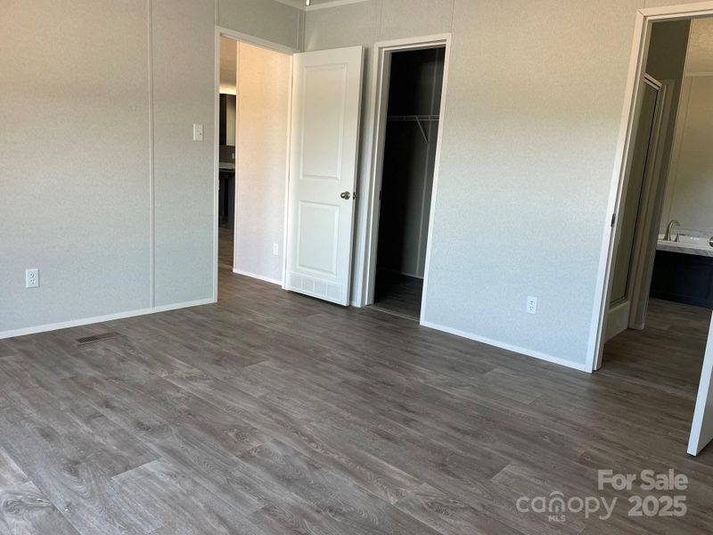 Spacious, unfurnished interior of a new home in , Morganton (Image 11).