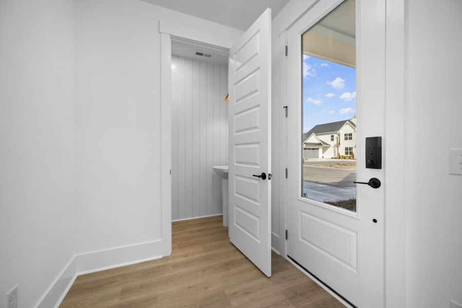 Spacious, unfurnished interior of a new home in , Johns Island (Image 49).