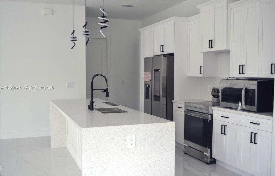 Furnished interior view inside a new home in , Lehigh Acres (Image 6).