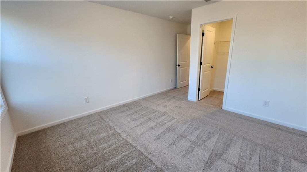 Spacious, unfurnished interior of a new home in The Estates at Casteel, Bethlehem (Image 28).