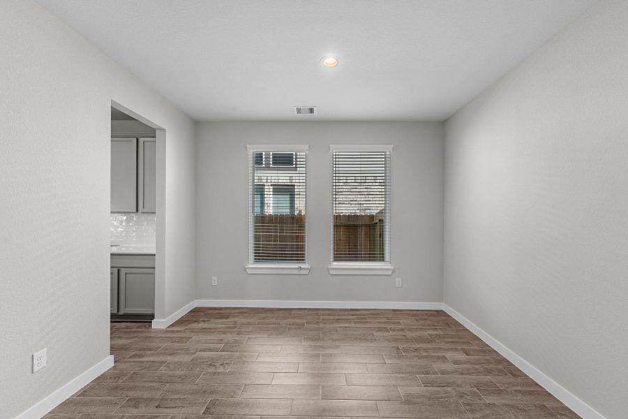 Spacious, unfurnished interior of a new home in Beacon Hill, Waller (Image 23).