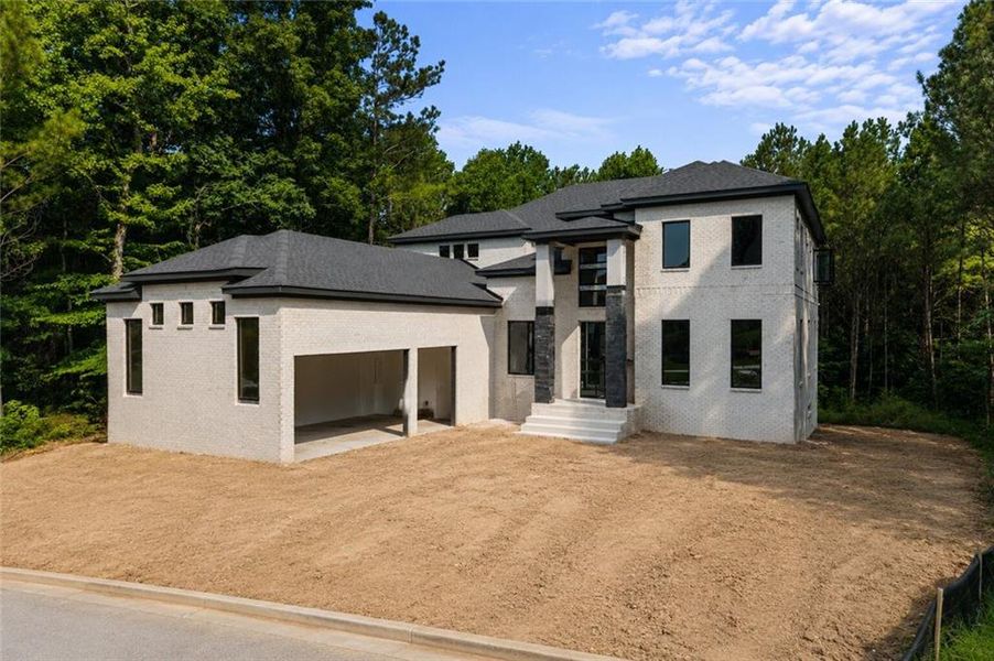 Exterior details and patio area of a home in , Fairburn (Image 12).