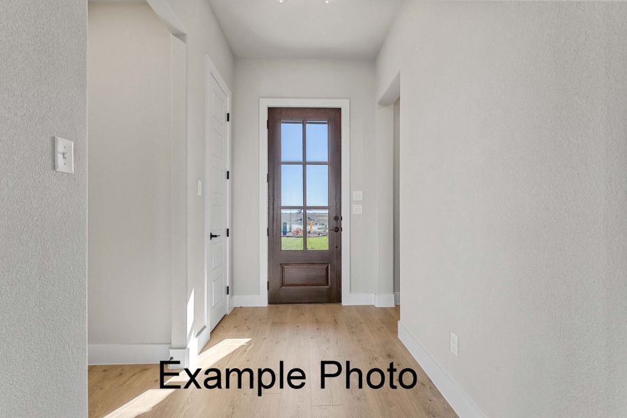 Spacious, unfurnished interior of a new home in Coyote Crossing, Godley (Image 5).