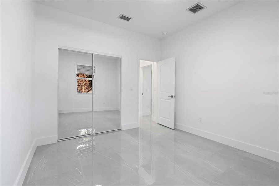 Spacious, unfurnished interior of a new home in , Pinellas Park (Image 40).