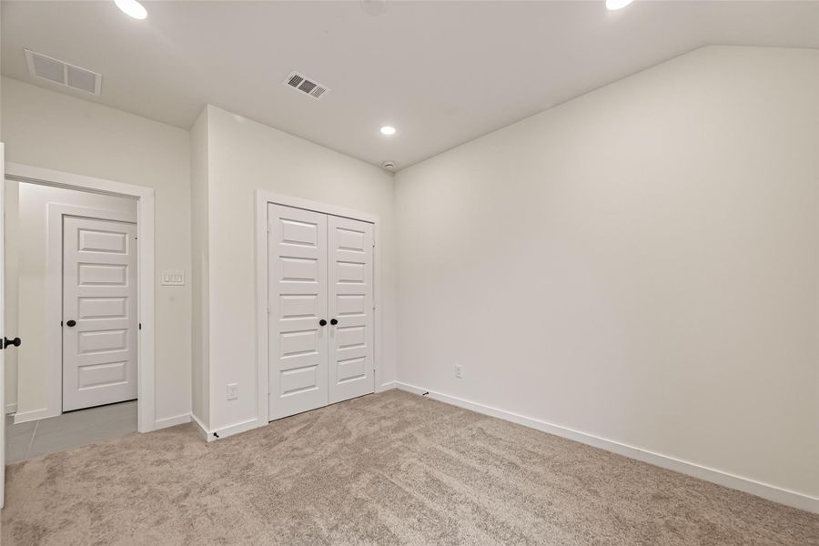 Spacious, unfurnished interior of a new home in Foxtail Palms, Manvel (Image 39). Spacious, unfurnished interior of a new home in Foxtail Palms, Manvel (Image 39).