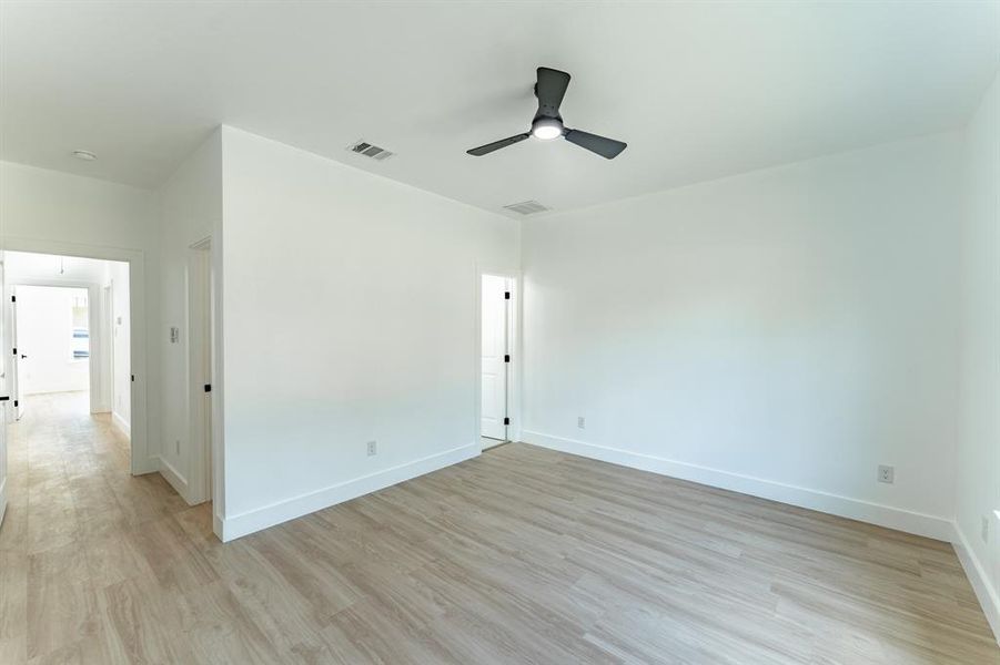 Spacious, unfurnished interior of a new home in , Sulphur Springs (Image 18). Spacious, unfurnished interior of a new home in , Sulphur Springs (Image 18).