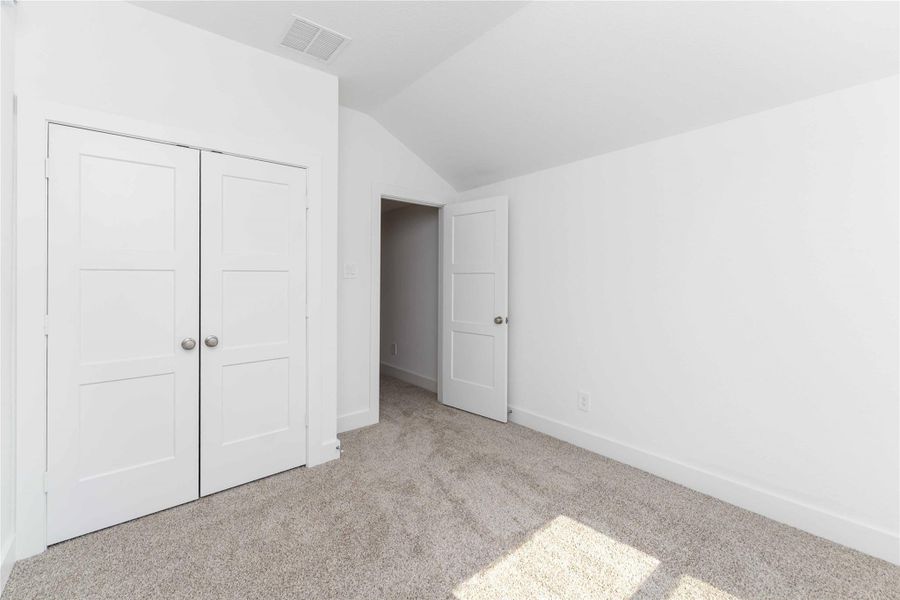 Spacious, unfurnished interior of a new home in Elyson, Katy (Image 25).