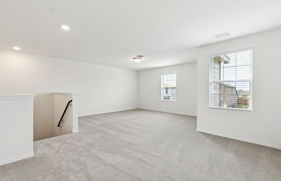 Spacious loft on second level Spacious loft on second level