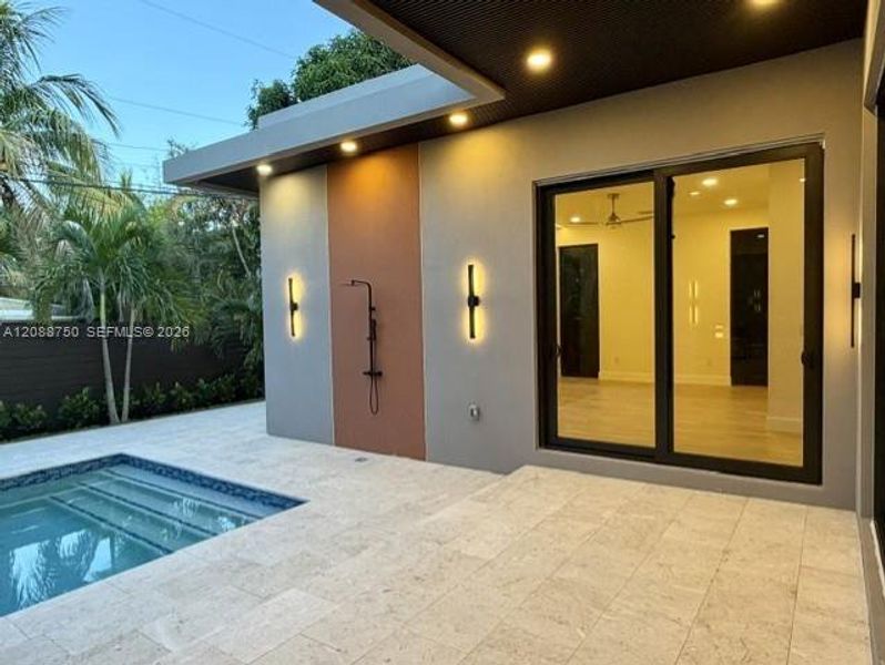 Exterior details and patio area of a home in , Fort Lauderdale (Image 32). Exterior details and patio area of a home in , Fort Lauderdale (Image 32).