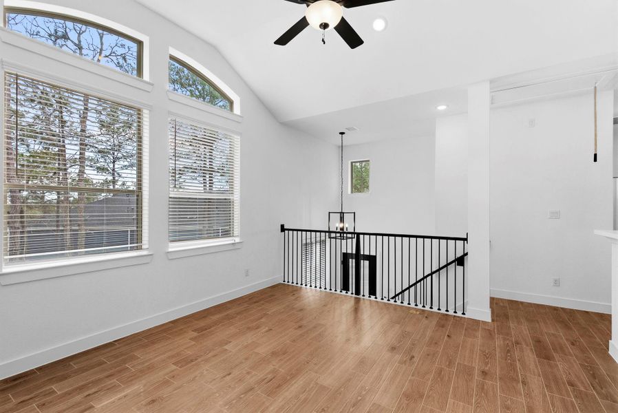 Spacious, unfurnished interior of a new home in Kresston, Montgomery (Image 29).