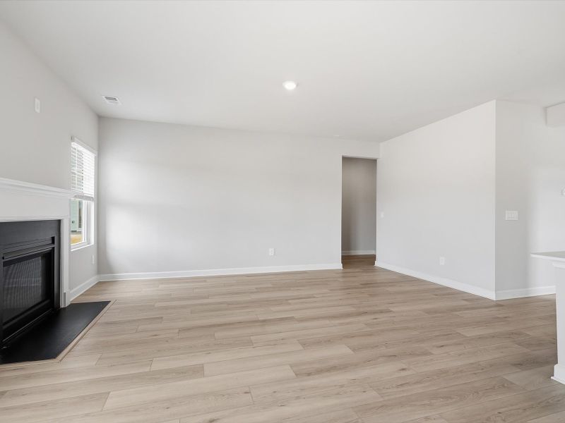 Spacious, unfurnished interior of a new home in Southwell Commons, Anderson (Image 9).