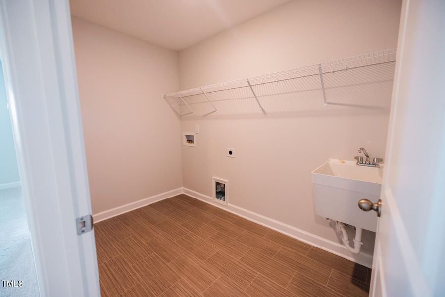 Image 123 of a home in Tobacco Road. Image 123 of a home in Tobacco Road.