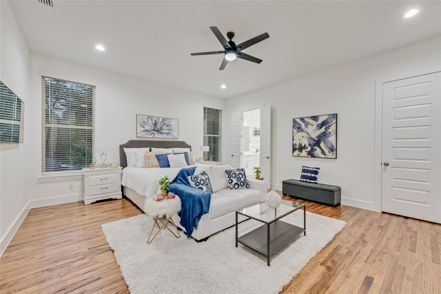 Furnished interior view inside a new home in , Dallas (Image 12). Furnished interior view inside a new home in , Dallas (Image 12).
