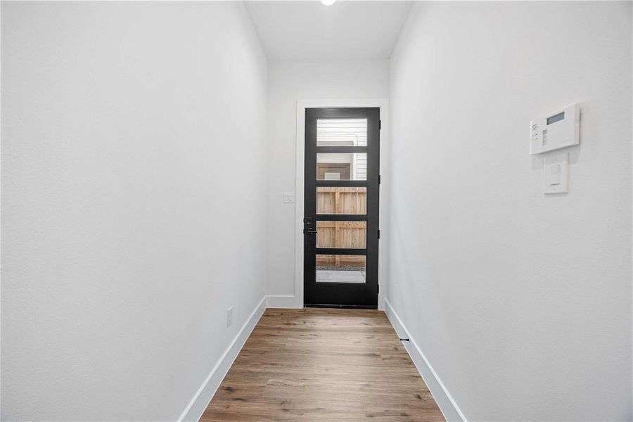 Spacious, unfurnished interior of a new home in , Houston (Image 20).