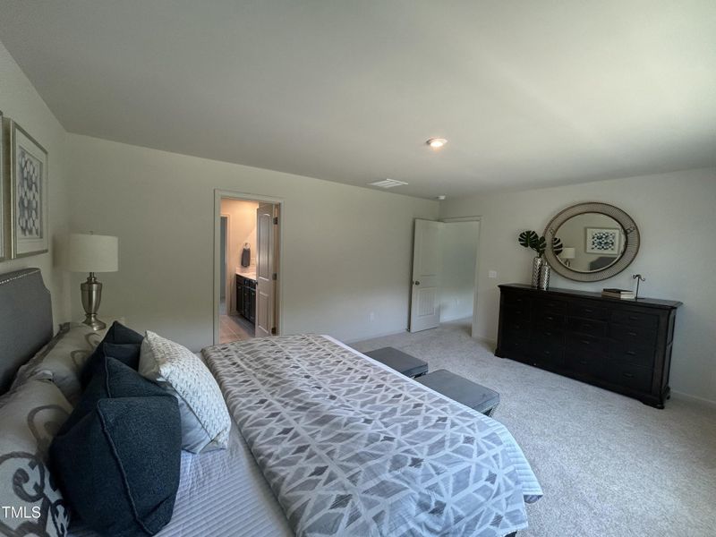 JR 13 Camden Owner's Suite 3 (Staged) JR 13 Camden Owner's Suite 3 (Staged)