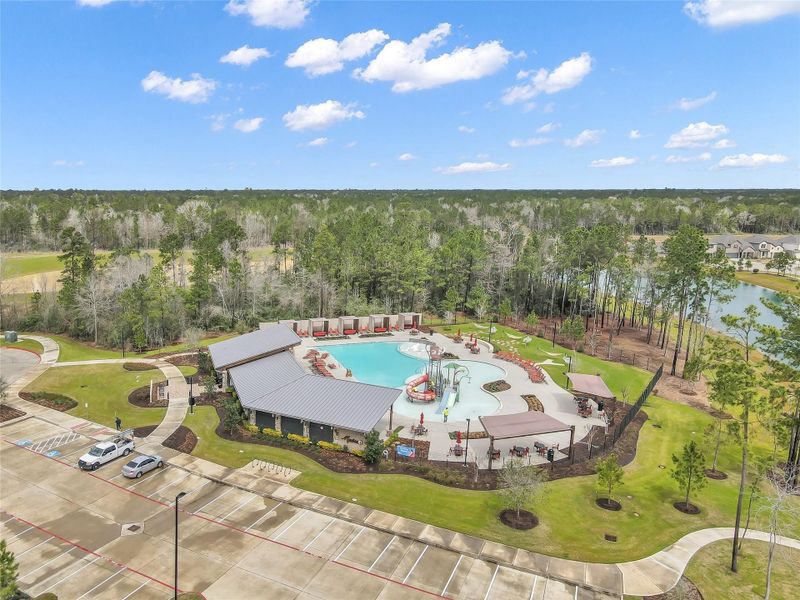 Community amenities in Mavera, Conroe (Image 39).