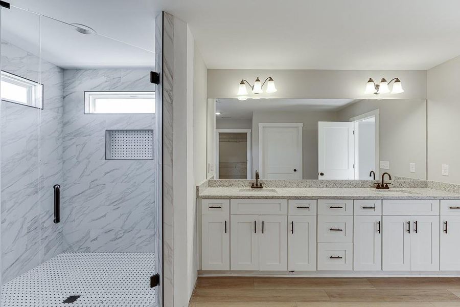 Furnished interior view inside a new home in , Hartwell (Image 7).