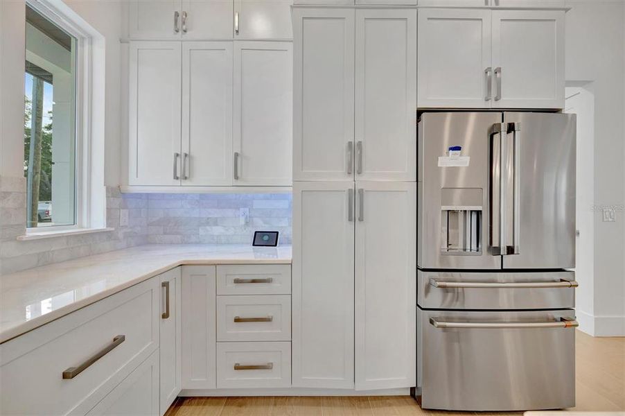 Furnished interior view inside a new home in , Sarasota (Image 7).