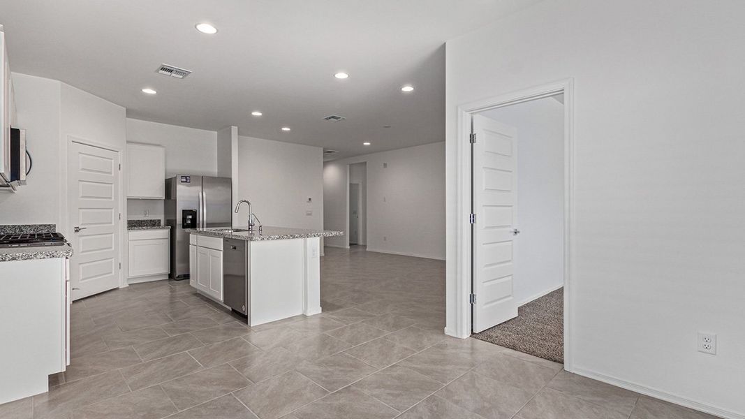 Furnished interior view inside a new home in Barnett Village, Marana (Image 4).