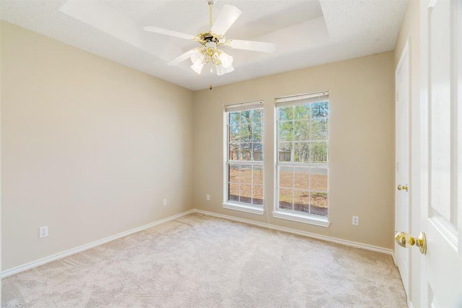 Spacious, unfurnished interior of a new home in , Reno (Image 13).