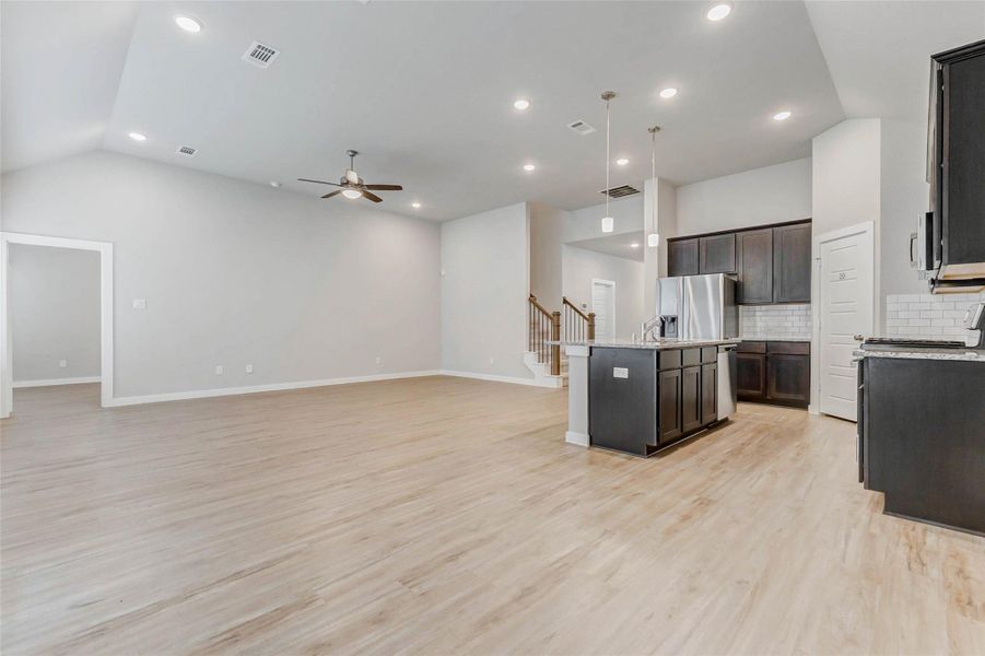Spacious, unfurnished interior of a new home in Marvida, Cypress (Image 20). Spacious, unfurnished interior of a new home in Marvida, Cypress (Image 20).