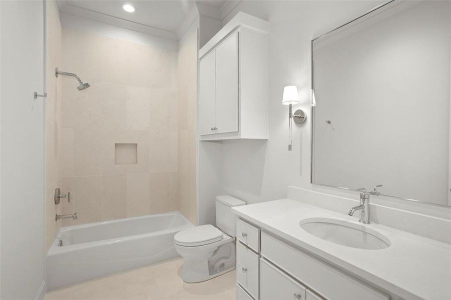 Furnished interior view inside a new home in , Dallas (Image 28). Furnished interior view inside a new home in , Dallas (Image 28).