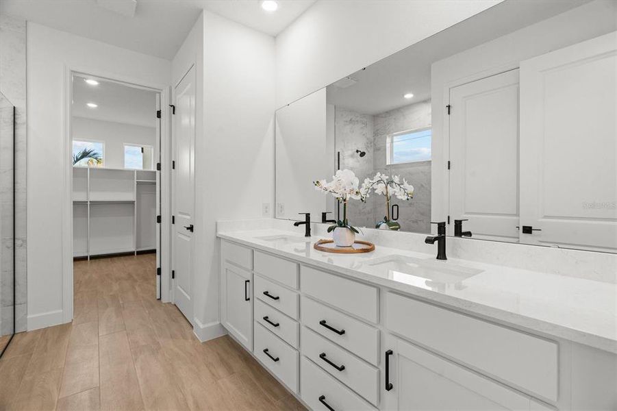 Furnished interior view inside a new home in , Orlando (Image 9).