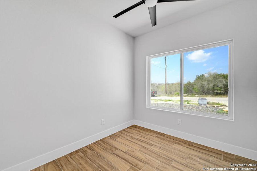 Spacious, unfurnished interior of a new home in , Blanco (Image 11).