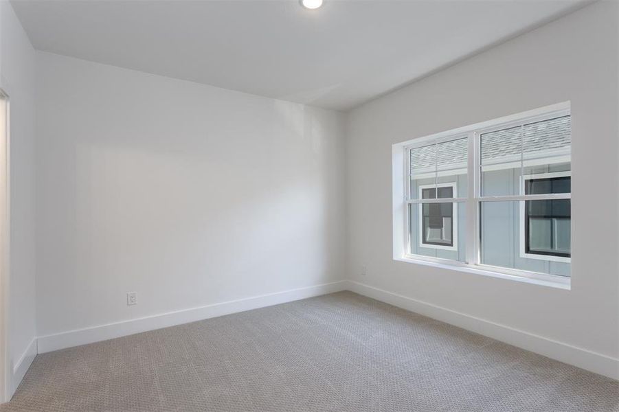 3rd secondary bedroom