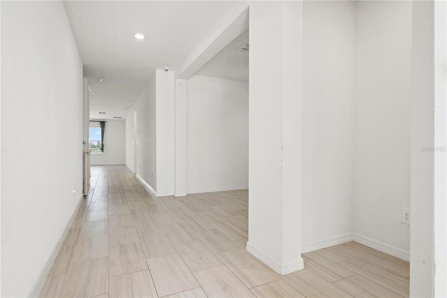 Spacious, unfurnished interior of a new home in Connerton, Land O' Lakes (Image 27). Spacious, unfurnished interior of a new home in Connerton, Land O' Lakes (Image 27).