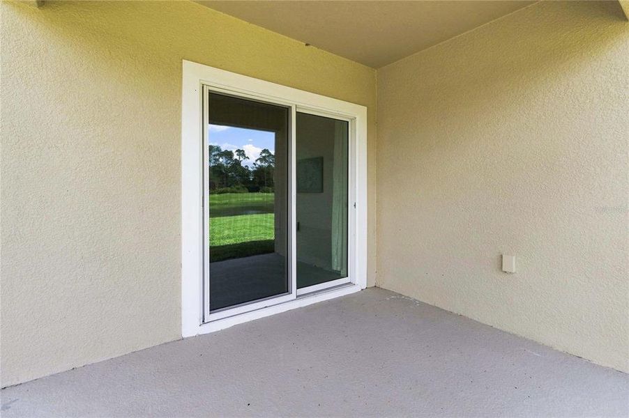 Exterior details and patio area of a home in Ironwood, Daytona Beach (Image 21).