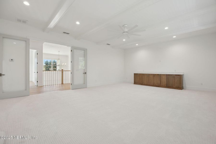Spacious, unfurnished interior of a new home in , Jacksonville (Image 44).