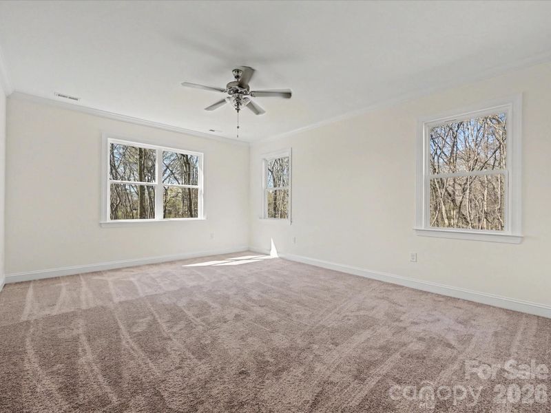 Spacious, unfurnished interior of a new home in , Monroe (Image 19).
