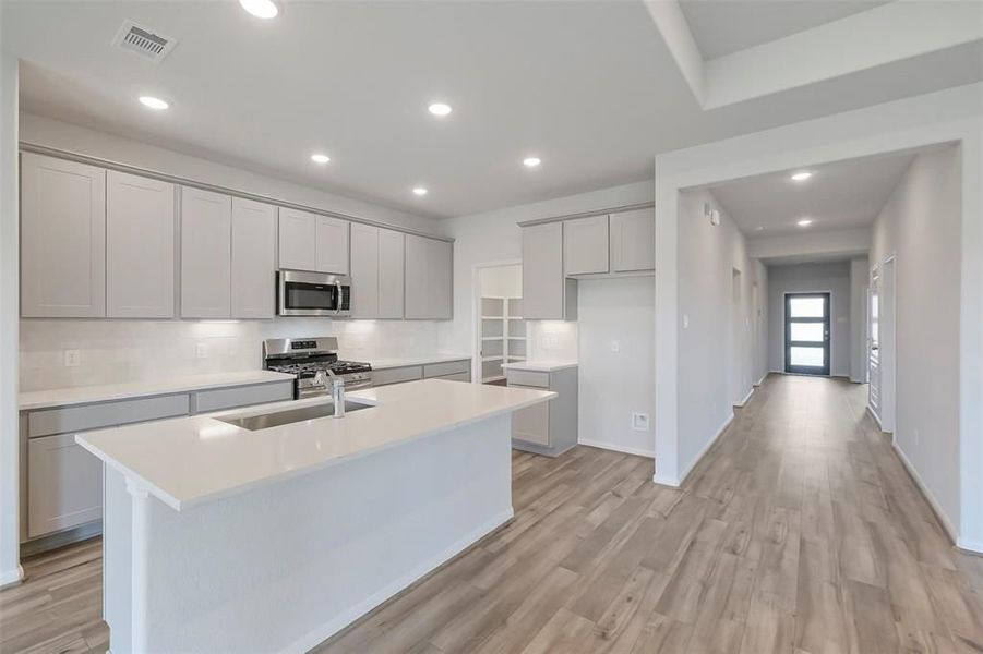 Furnished interior view inside a new home in Sierra Vista, Rosharon (Image 7). Furnished interior view inside a new home in Sierra Vista, Rosharon (Image 7).