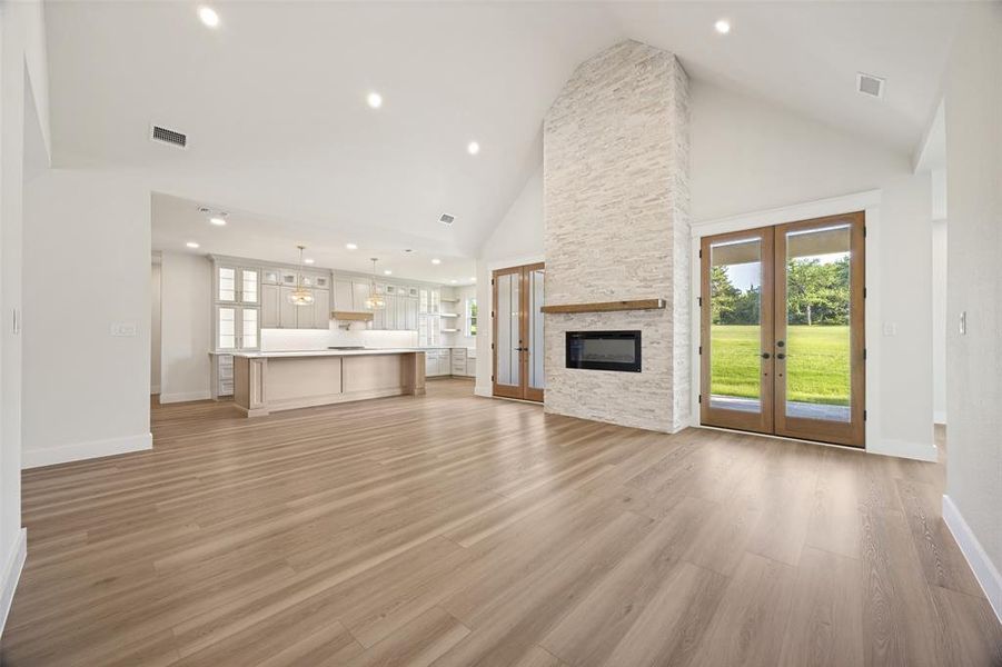 Spacious, unfurnished interior of a new home in , Pottsboro (Image 20).