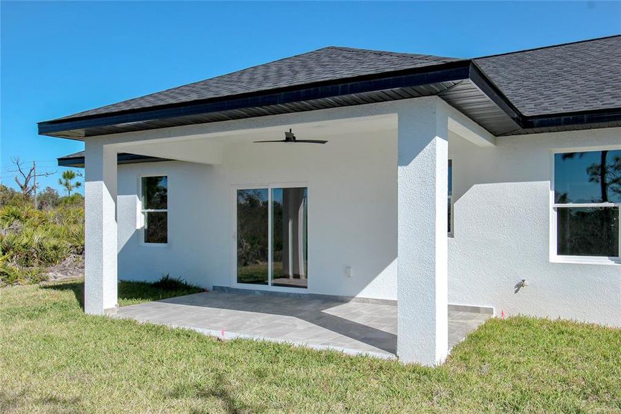 Exterior details and patio area of a home in , Sebring (Image 30).