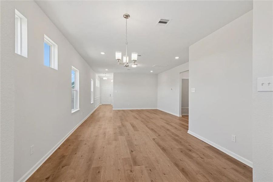 Spacious, unfurnished interior of a new home in Fair Oak, Calhoun (Image 12).