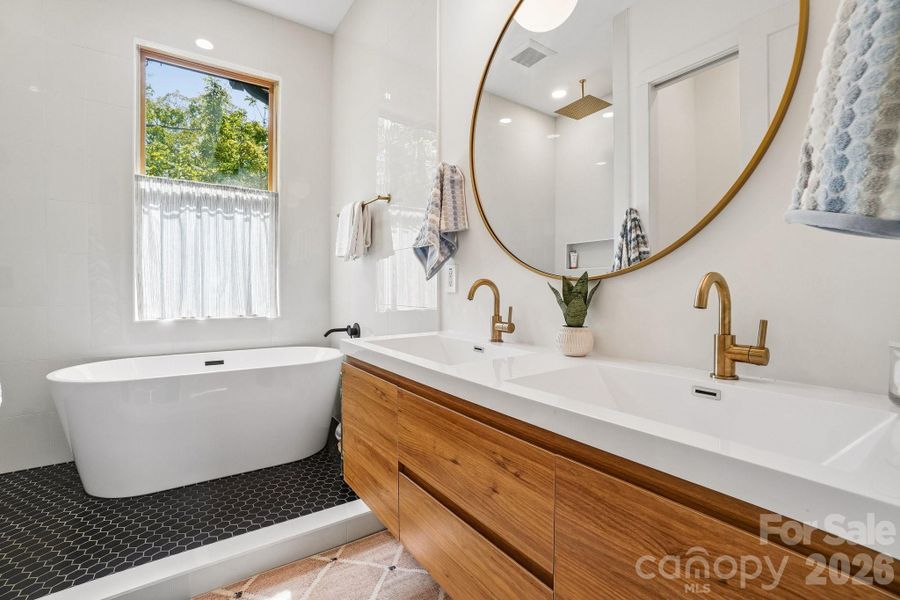 Furnished interior view inside a new home in , Asheville (Image 16).