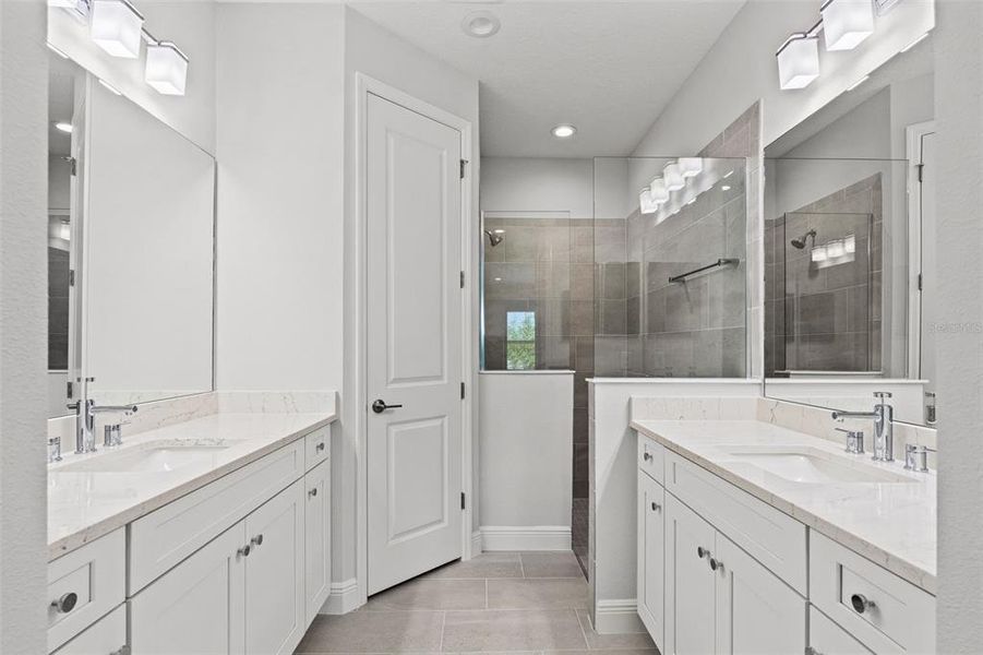 Furnished interior view inside a new home in Wysteria, Venice (Image 18).