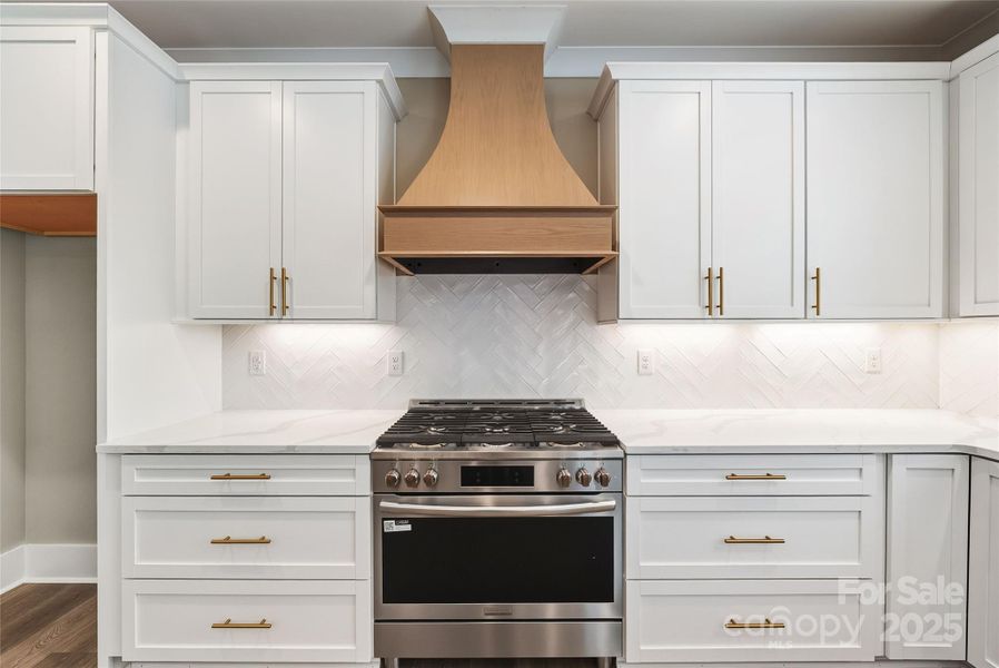 Furnished interior view inside a new home in , Wingate (Image 7).