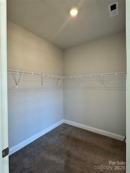 Spacious, unfurnished interior of a new home in Lauren Pines, York (Image 17).
